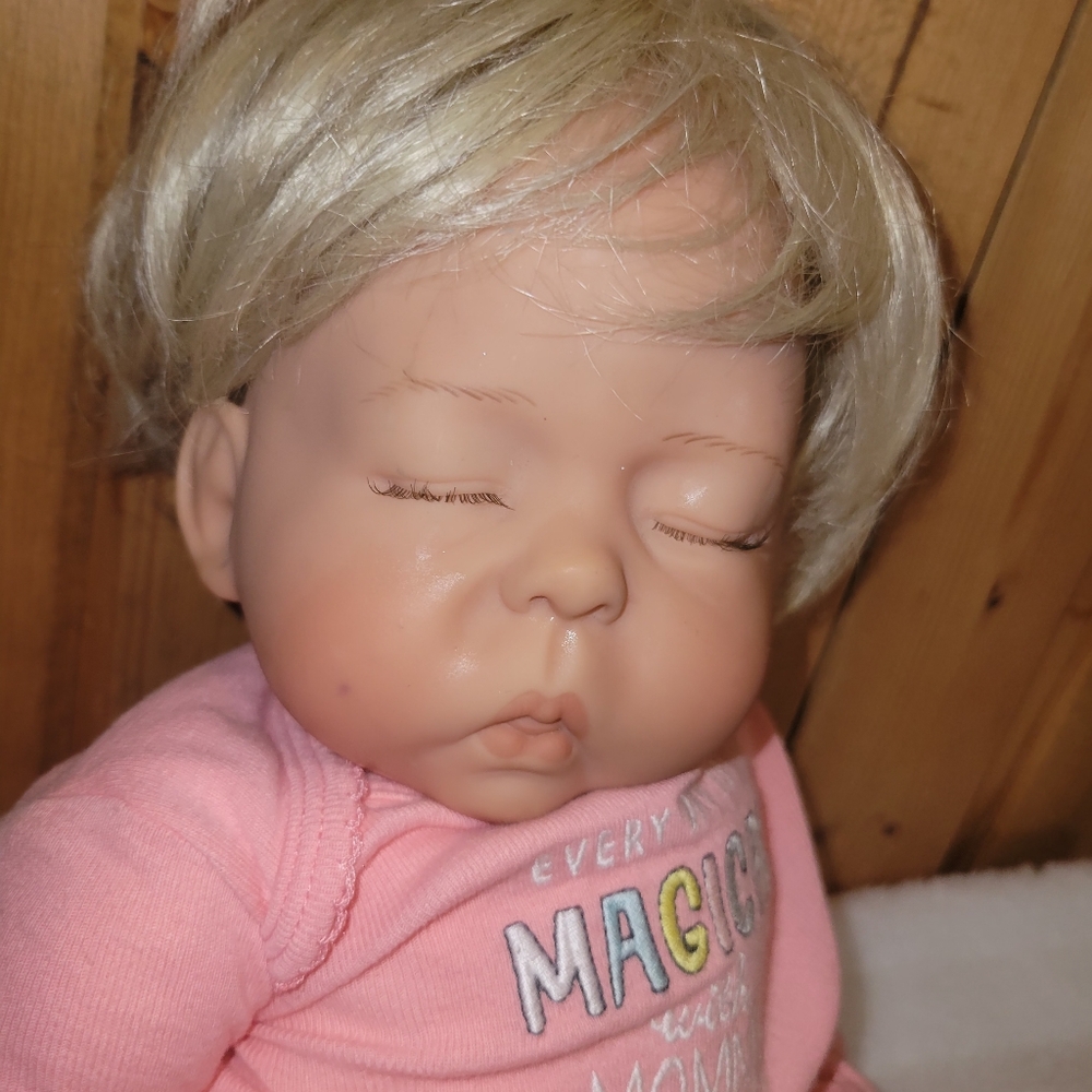 Lee Middleton Vintage  Realistic Baby Doll "Cherish"  Blonde Hair - Picture 6 of 14